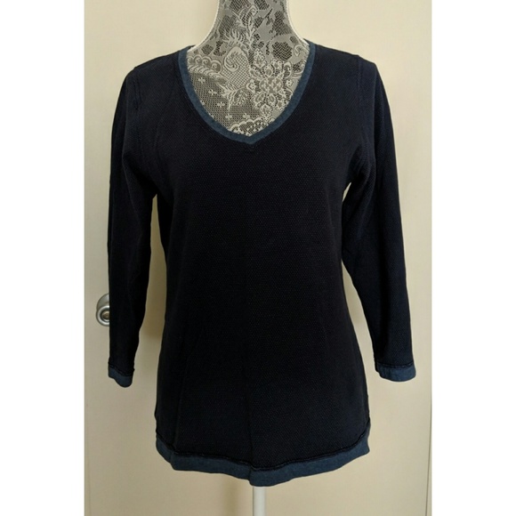 Patagonia Tops - Patagonia Reversible Knit V-Neck - Size M - GUC